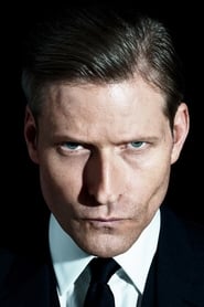 Crispin Glover is Dell