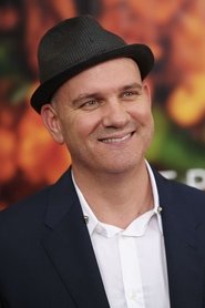 Mike O'Malley is George