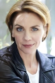 Gisa Zach is Yvonne Bode
